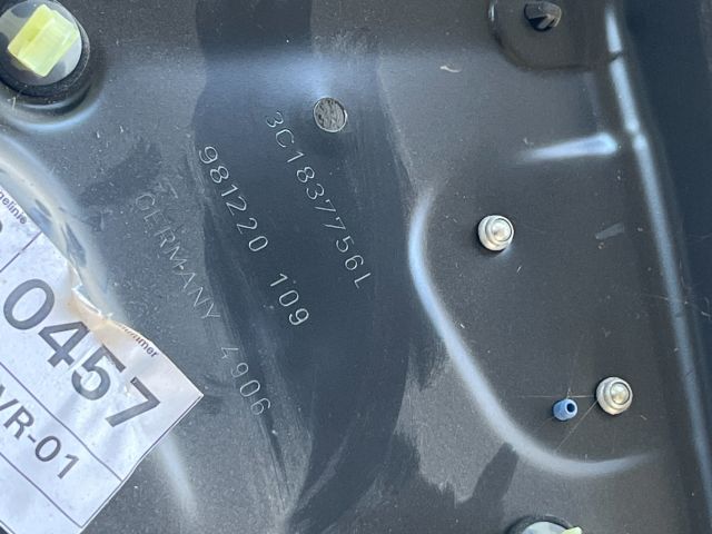 bontott VW PASSAT B6 Jobb első Ablakemelő Szerkezet (Elektromos)