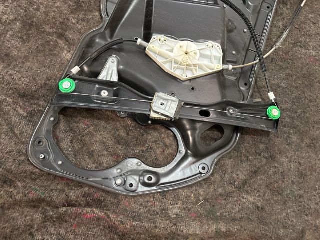 bontott VW PASSAT B6 Jobb első Ablakemelő Szerkezet (Elektromos)