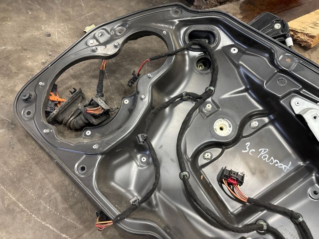 bontott VW PASSAT B6 Jobb első Ablakemelő Szerkezet (Elektromos)