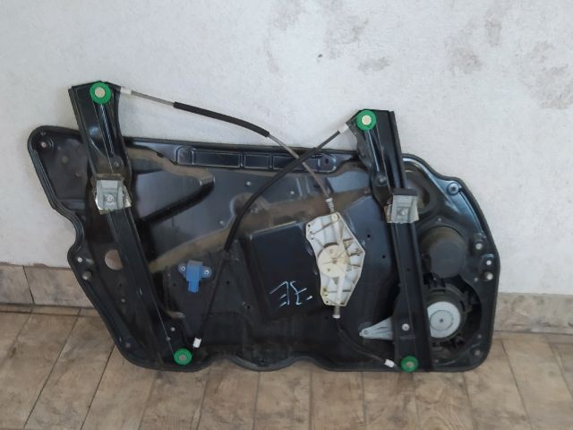 bontott VW PASSAT B6 Jobb első Ablakemelő Szerkezet (Elektromos)