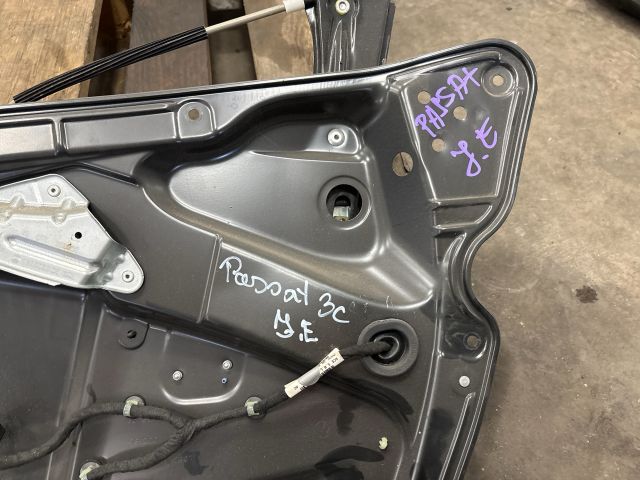 bontott VW PASSAT B6 Jobb első Ablakemelő Szerkezet (Elektromos)