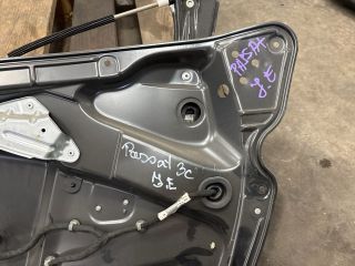 bontott VW PASSAT B6 Jobb első Ablakemelő Szerkezet (Elektromos)