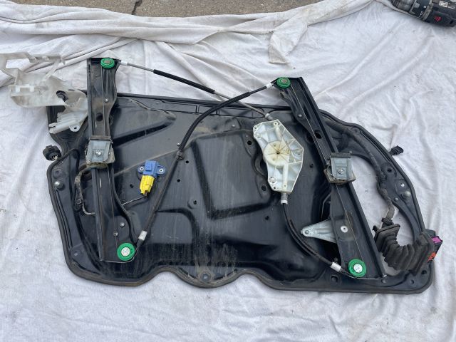 bontott VW PASSAT B6 Jobb első Ablakemelő Szerkezet (Elektromos)