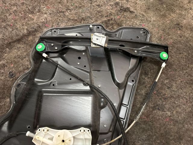 bontott VW PASSAT B6 Jobb első Ablakemelő Szerkezet (Elektromos)