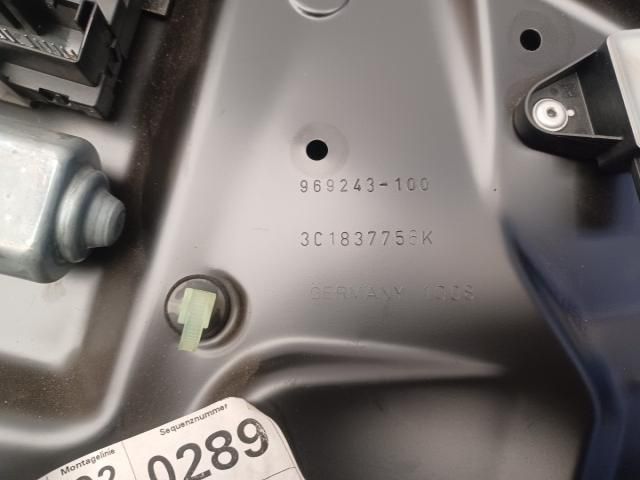 bontott VW PASSAT B6 Jobb első Ablakemelő Szerkezet (Elektromos)