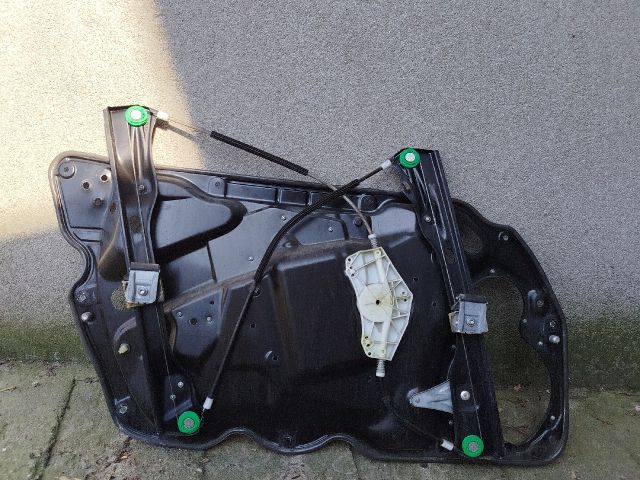 bontott VW PASSAT B6 Jobb első Ablakemelő Szerkezet (Elektromos)