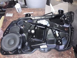 bontott VW PASSAT B6 Jobb első Ablakemelő Szerkezet (Elektromos)