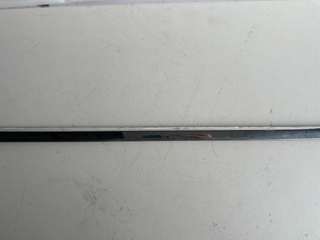 bontott VW PASSAT B6 Jobb első Ajtó Díszléc