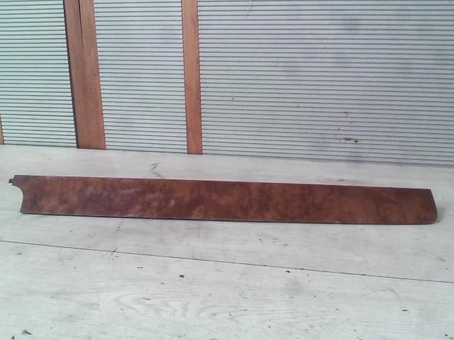 bontott VW PASSAT B6 Jobb első Ajtó Díszléc