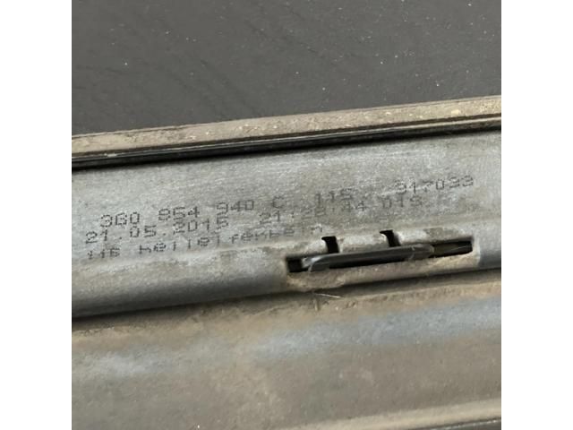 bontott VW PASSAT B6 Jobb első Ajtó Díszléc