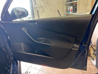 bontott VW PASSAT B6 Jobb első Ajtó Kárpit