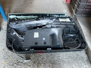 bontott VW PASSAT B6 Jobb első Ajtó Kárpit