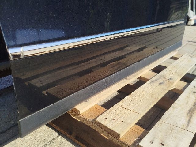 bontott VW PASSAT B6 Jobb első Ajtó (Részeivel)