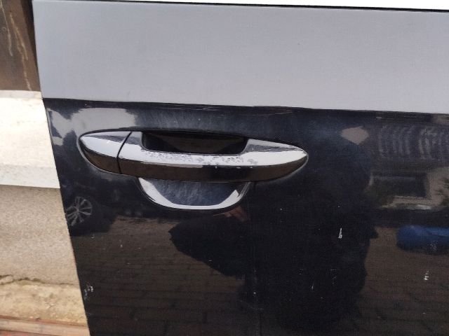 bontott VW PASSAT B6 Jobb első Ajtó (Részeivel)