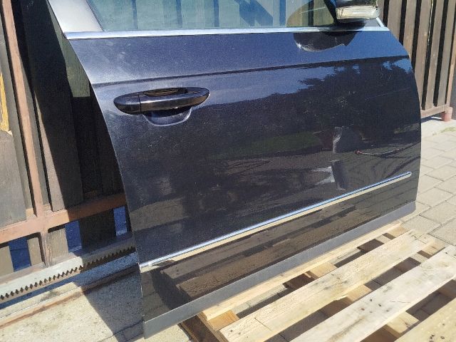 bontott VW PASSAT B6 Jobb első Ajtó (Részeivel)