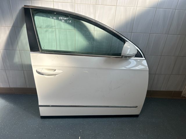 bontott VW PASSAT B6 Jobb első Ajtó (Részeivel)