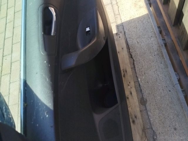 bontott VW PASSAT B6 Jobb első Ajtó (Részeivel)
