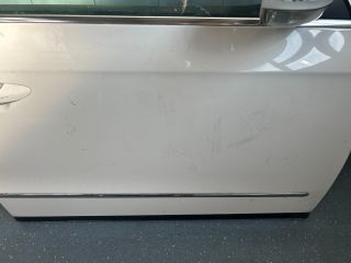 bontott VW PASSAT B6 Jobb első Ajtó (Részeivel)