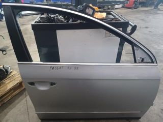 bontott VW PASSAT B6 Jobb első Ajtó (Üres lemez)