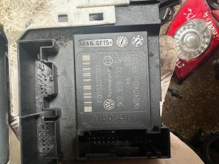 bontott VW PASSAT B6 Jobb első Ajtó Vezérlőegység
