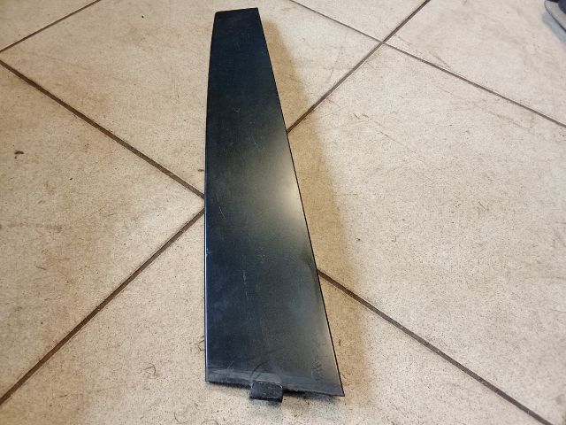 bontott VW PASSAT B6 Jobb első Ajtókeret Burkolat