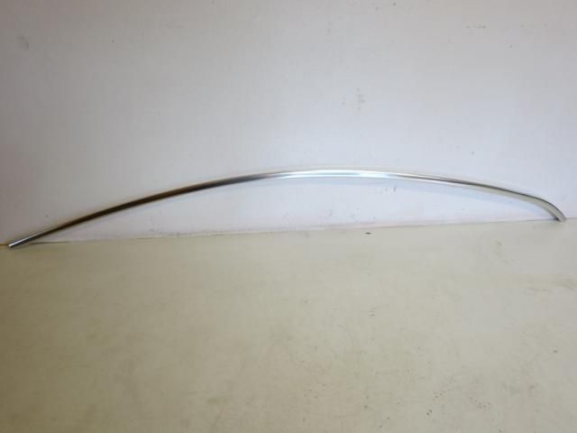 bontott VW PASSAT B6 Jobb első Ajtókeret Burkolat