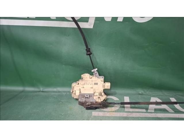 bontott VW PASSAT B6 Jobb első Ajtózár