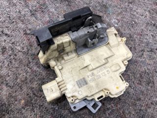 bontott VW PASSAT B6 Jobb első Ajtózár