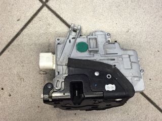 bontott VW PASSAT B6 Jobb első Ajtózár