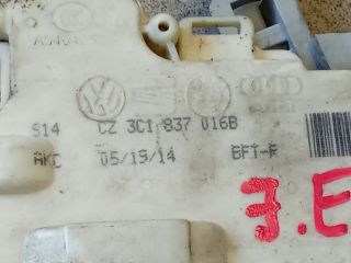 bontott VW PASSAT B6 Jobb első Ajtózár