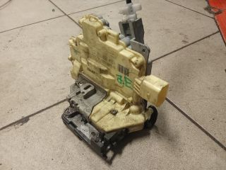 bontott VW PASSAT B6 Jobb első Ajtózár