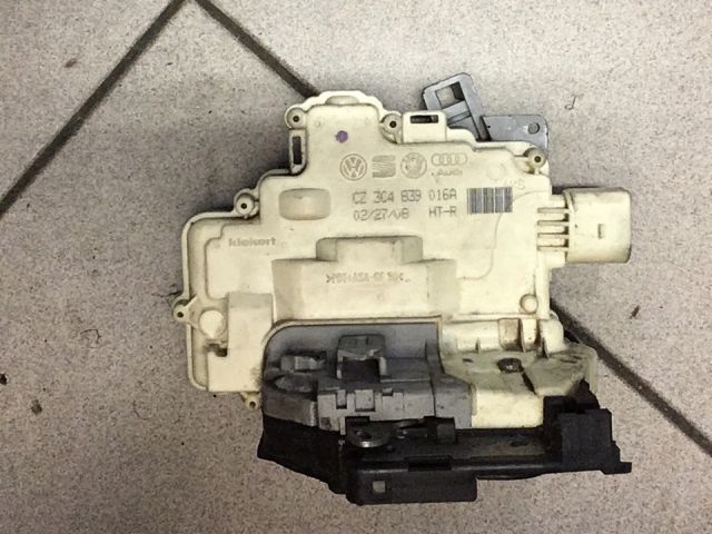 bontott VW PASSAT B6 Jobb első Ajtózár