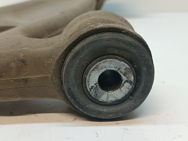 bontott VW PASSAT B6 Jobb első Alsó Lengőkar