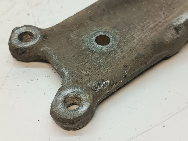 bontott VW PASSAT B6 Jobb első Alsó Lengőkar