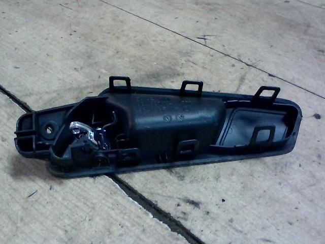 bontott VW PASSAT B6 Jobb első Belső Kilincs