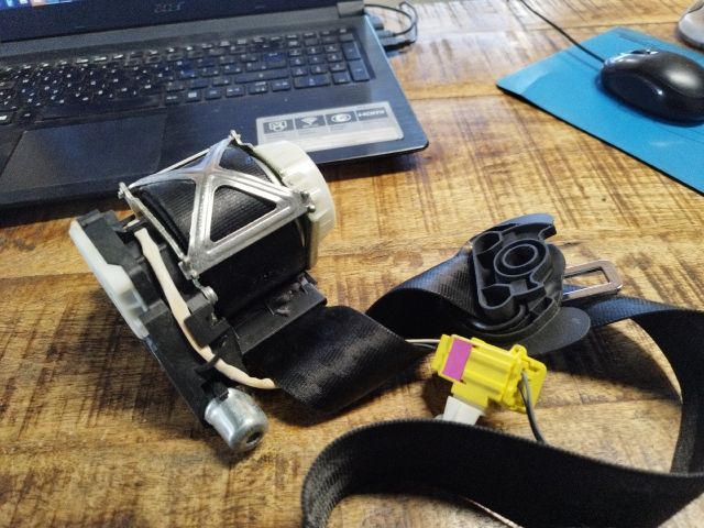 bontott VW PASSAT B6 Jobb első Biztonsági Öv