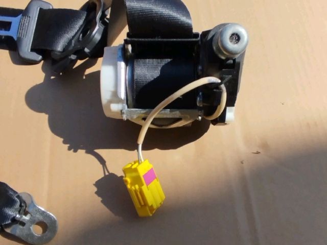 bontott VW PASSAT B6 Jobb első Biztonsági Öv