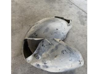 bontott VW PASSAT B6 Jobb első Dobbetét (Kerékjárati, Műanyag)