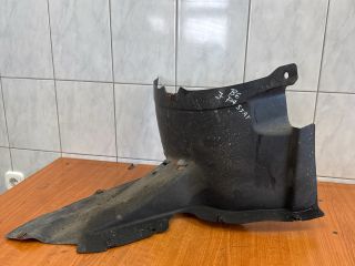 bontott VW PASSAT B6 Jobb első Dobbetét (Kerékjárati, Műanyag)