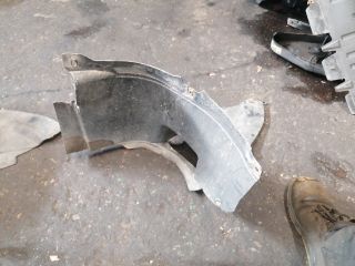 bontott VW PASSAT B6 Jobb első Első Dobbetét (Kerékjárati, Műanyag)