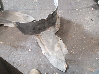 bontott VW PASSAT B6 Jobb első Első Dobbetét (Kerékjárati, Műanyag)