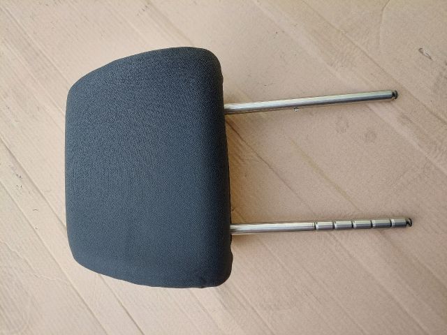 bontott VW PASSAT B6 Jobb első Fejtámla