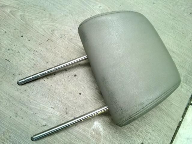 bontott VW PASSAT B6 Jobb első Fejtámla