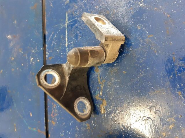 bontott VW PASSAT B6 Jobb első Felső Zsanér