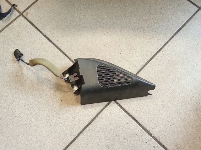 bontott VW PASSAT B6 Jobb első Kis Hangszóró Burkolat