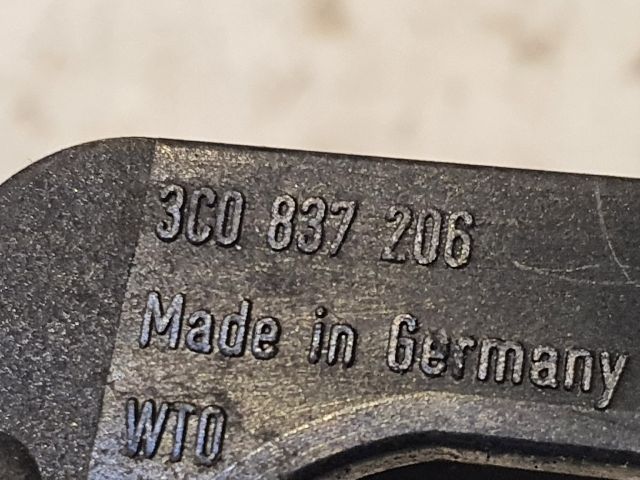 bontott VW PASSAT B6 Jobb első Külső Kilincs