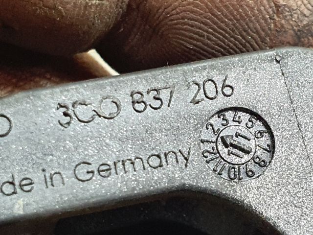 bontott VW PASSAT B6 Jobb első Külső Kilincs