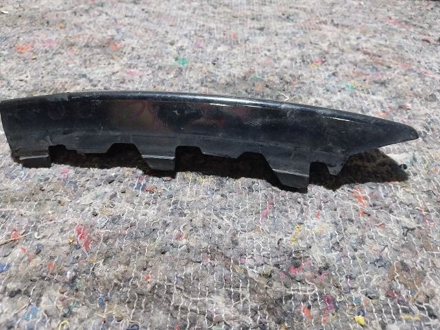 bontott VW PASSAT B6 Jobb első Lökhárító Díszléc