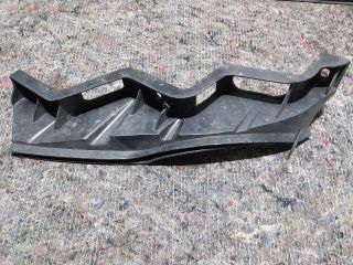 bontott VW PASSAT B6 Jobb első Lökhárító Tartó (Műanyag)