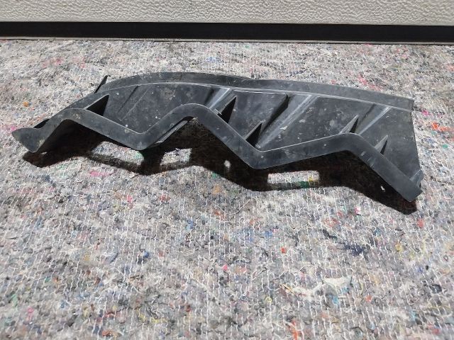 bontott VW PASSAT B6 Jobb első Lökhárító Tartó (Műanyag)